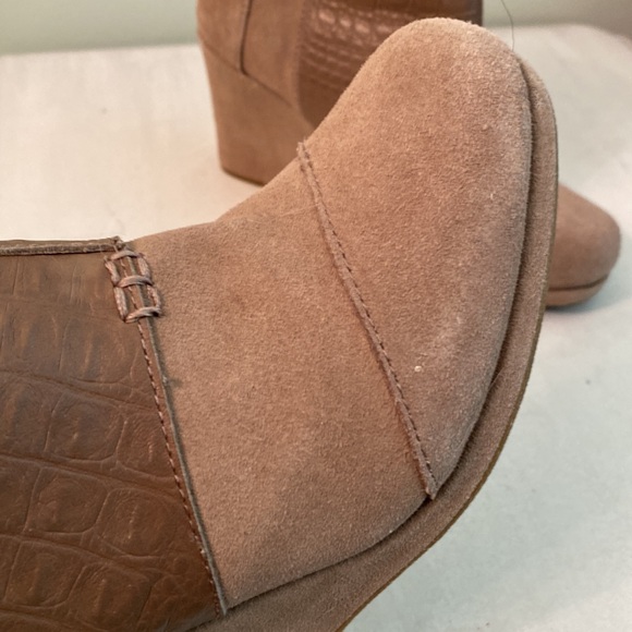Toms brown wedges booties - Picture 3 of 16